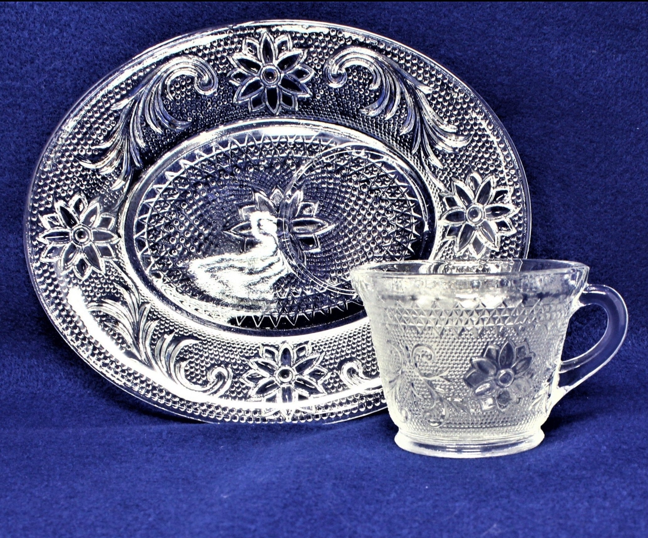 Set of Indiana Glass Tiara shops Exclusive dishes