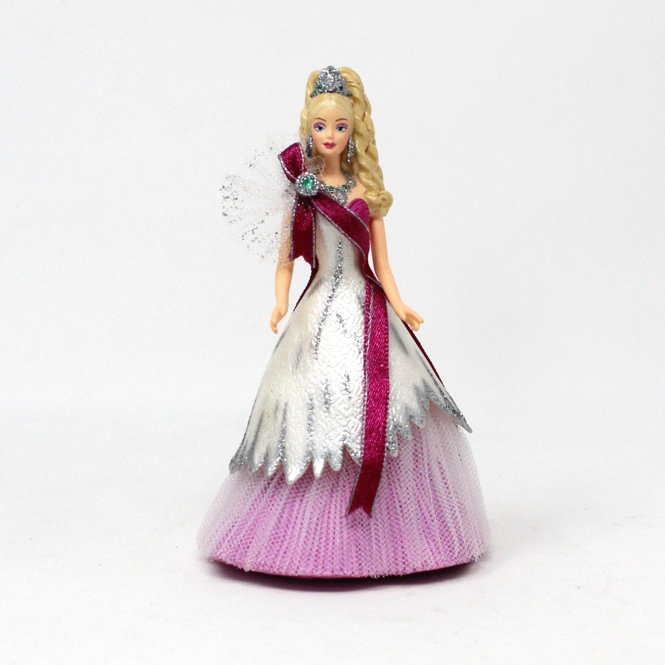 Barbie princess and the pauper online ornament