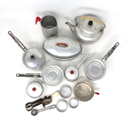 Children's Toy Cookware & Utensils Set, Toy Aluminum Kitchen Set, 18 Pcs, Vintage