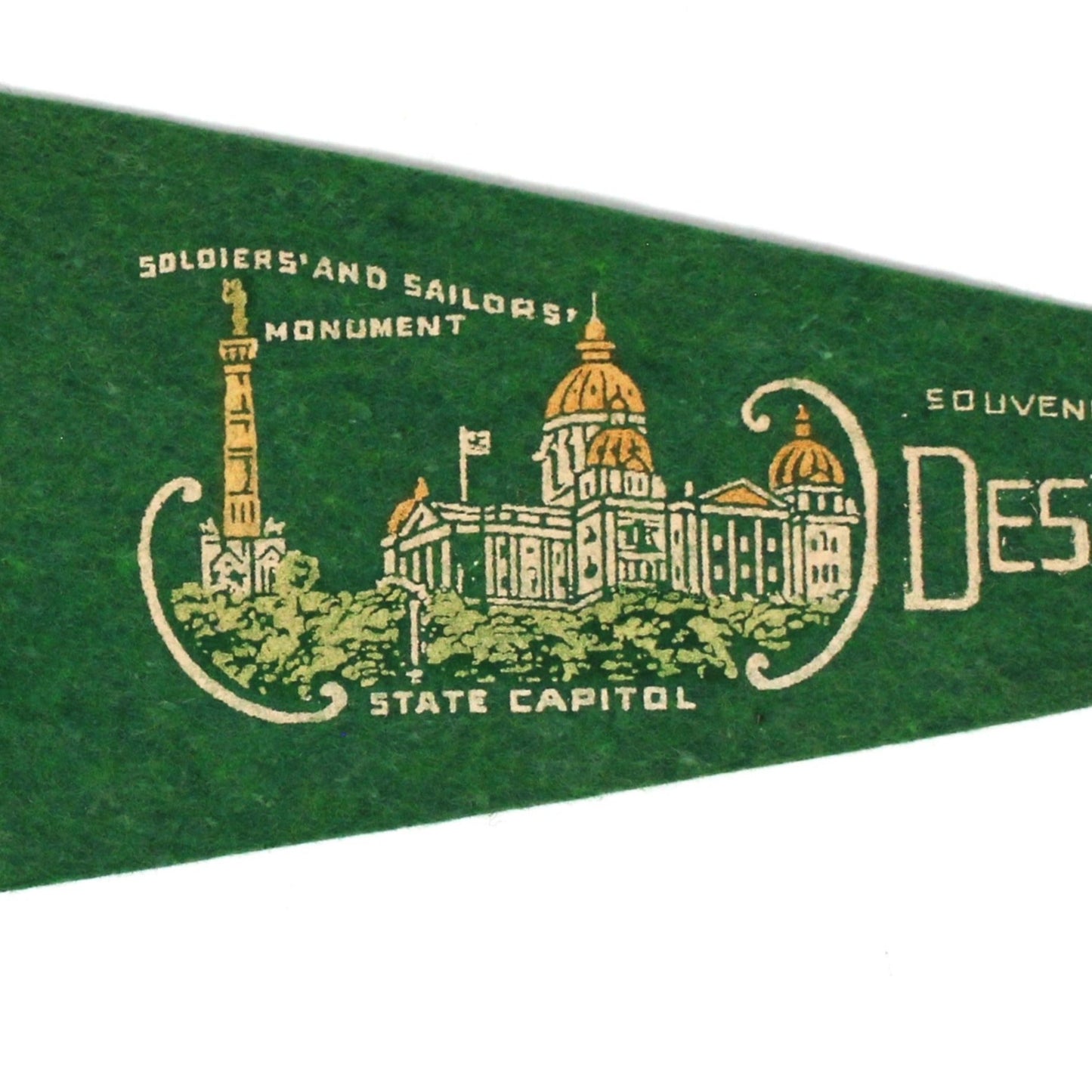 Pennant, Des Moines Soldiers and Sailors Monument / Capital Souvenir Collectible, Vintage 9"