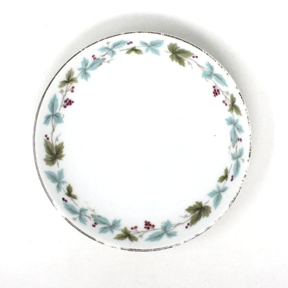 Fruit / Dessert Bowl, Fine China of Japan,  Vintage 6701 Pattern, Grape Vines