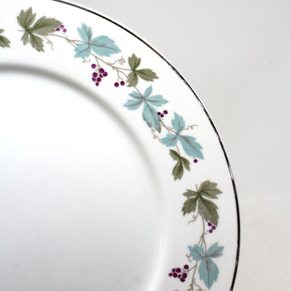 Dinner Plate, Fine China of Japan, Vintage 6701 Pattern, Grape Vines