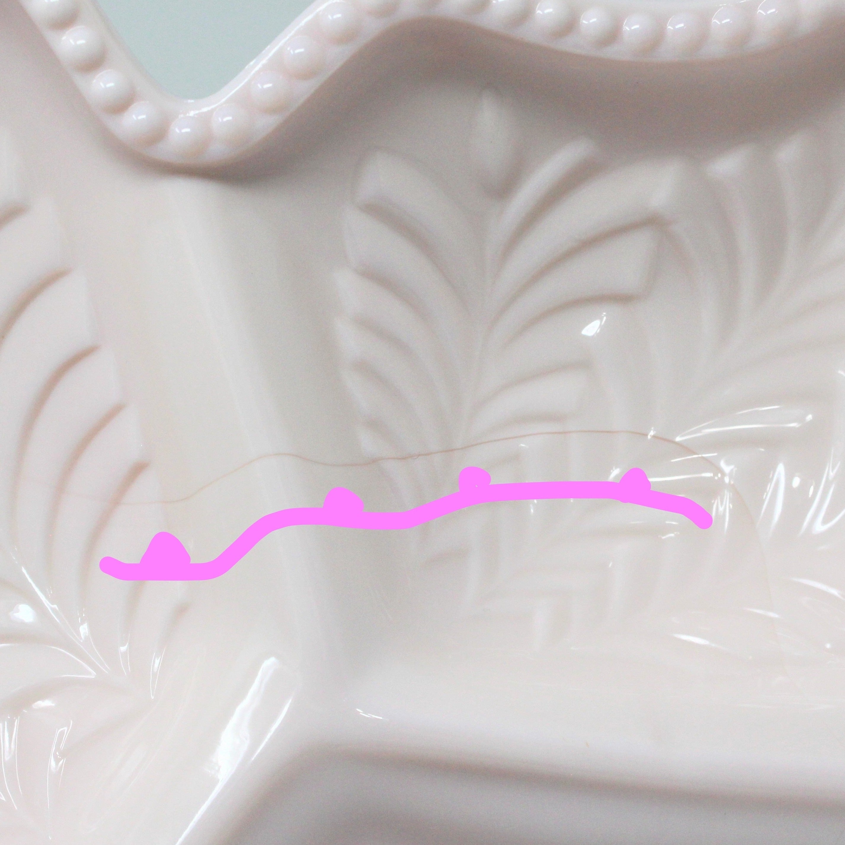 Vintage deals Jeannette Shell Pink Milk Glass Feather Divided Dish-Jeanette Glass Co.