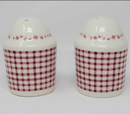 Salt and Pepper Shakers, Pfaltzgraff, Delicious, Red Gingham Ceramic