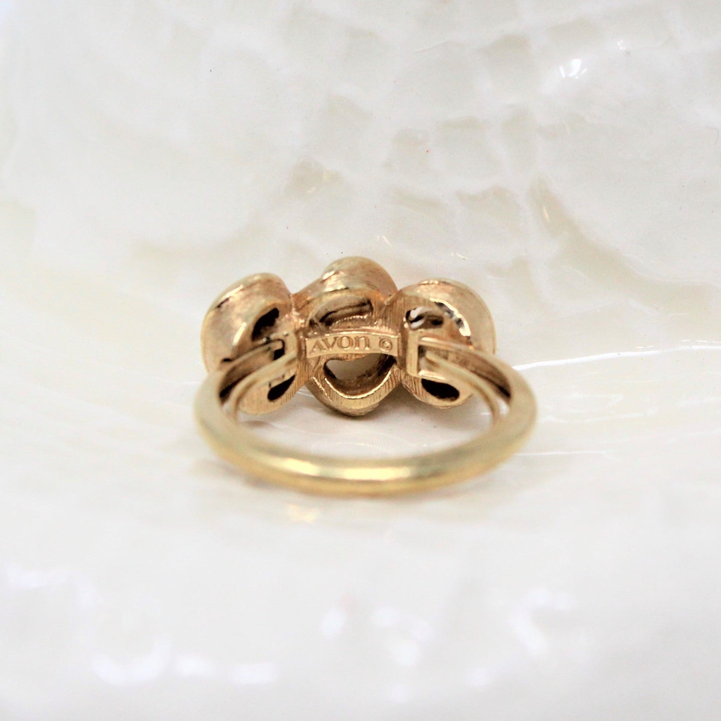 Ring, Avon, 3-Pearl Faux, Gold Tone, Adjustable, Vintage