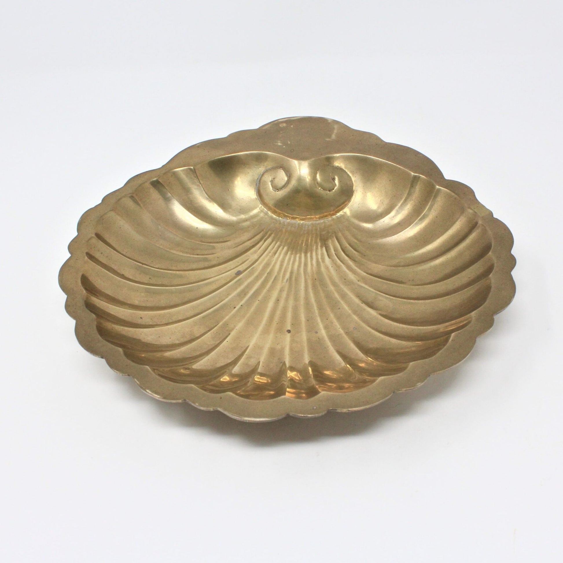 Vintage 1970s Brass Clam Shell Hinged Lid Jewelry Box